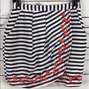 NWT GIANNI BINI mini skirt lined navy blue stripes